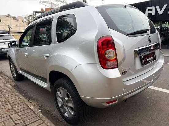 RENAULT-DUSTER-2013