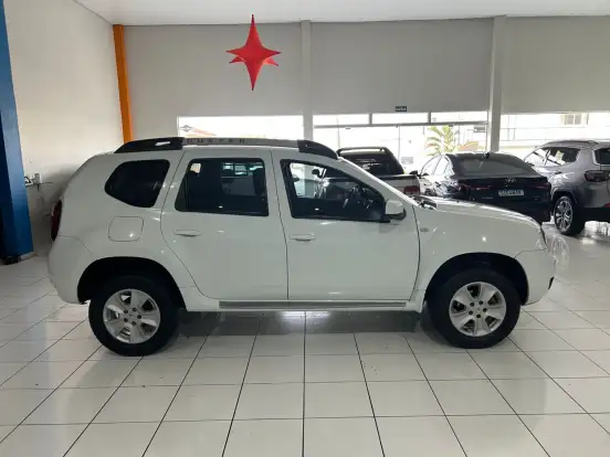 RENAULT-DUSTER-2015