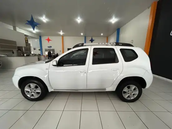 RENAULT-DUSTER-2015