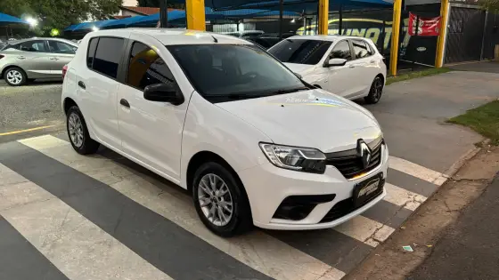 RENAULT SANDERO 1.0 12V SCE FLEX LIFE MANUAL RENAULT SANDERO 1.0 12V SCE FLEX LIFE MANUAL