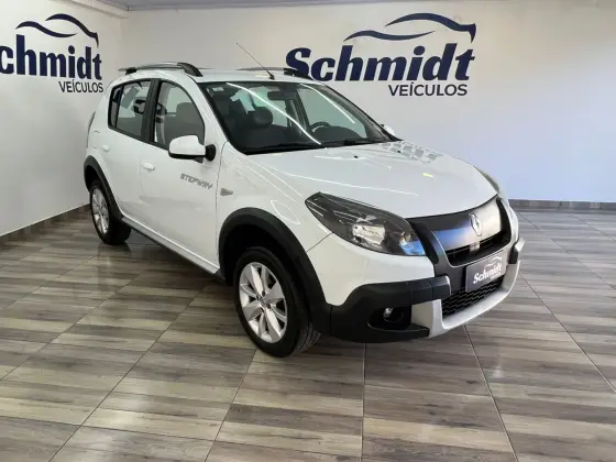 RENAULT SANDERO 1.6 STEPWAY 16V FLEX 4P AUTOMÁTICO RENAULT SANDERO 1.6 STEPWAY 16V FLEX 4P AUTOMÁTICO