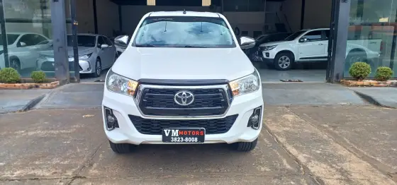 TOYOTA HILUX 2.8 SRV 4X4 CD 16V DIESEL 4P AUTOMÁTICO