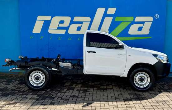 TOYOTA-HILUX-2020