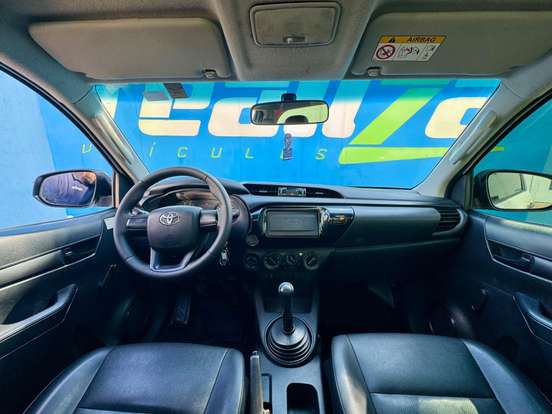 TOYOTA-HILUX-2.8 4X4 CS 16V TURBO DIESEL 2P MANUAL TOYOTA-HILUX-2020