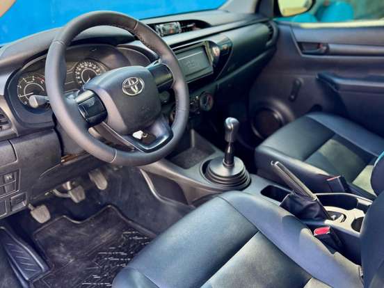 TOYOTA-HILUX-2.8 4X4 CS 16V TURBO DIESEL 2P MANUAL TOYOTA-HILUX-2020