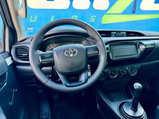 TOYOTA-HILUX-2.8 4X4 CS 16V TURBO DIESEL 2P MANUAL TOYOTA-HILUX-2020