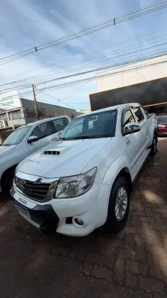TOYOTA HILUX 3.0 SRV 4X4 CD 16V TURBO INTERCOOLER DIESEL 4P AUTOMÁTICO