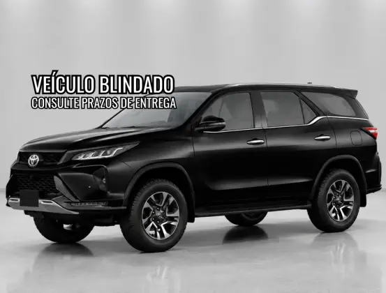 TOYOTA HILUX SW4 2.8 D-4D TURBO DIESEL DIAMOND 7L 4X4 AUTOMÁTICO