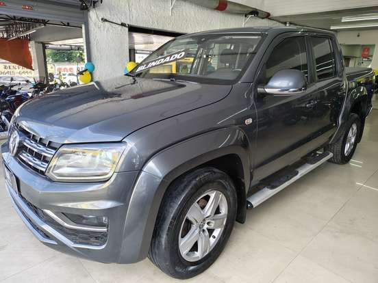 VOLKSWAGEN-AMAROK-2016