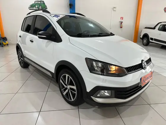 VOLKSWAGEN FOX 1.6 MSI TOTAL FLEX XTREME 4P MANUAL VOLKSWAGEN FOX 1.6 MSI TOTAL FLEX XTREME 4P MANUAL