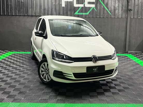 VOLKSWAGEN-FOX-2016