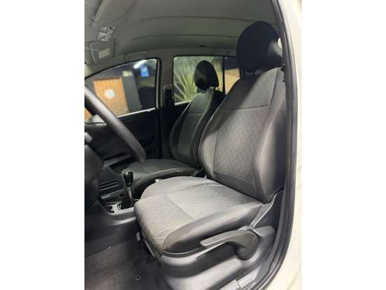 VOLKSWAGEN-FOX-1.6 MSI TRENDLINE 8V FLEX 4P MANUAL VOLKSWAGEN-FOX-2016