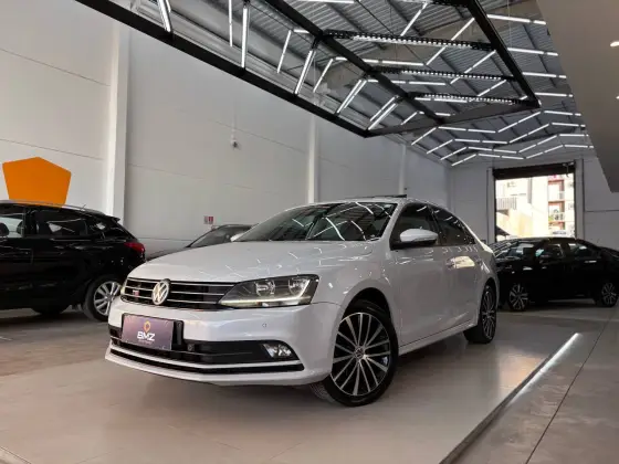 VOLKSWAGEN JETTA 1.4 16V TSI COMFORTLINE GASOLINA 4P TIPTRONIC VOLKSWAGEN JETTA 1.4 16V TSI COMFORTLINE GASOLINA 4P TIPTRONIC