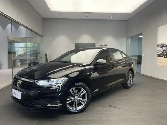 VOLKSWAGEN JETTA 1.4 250 TSI TOTAL FLEX R-LINE TIPTRONIC VOLKSWAGEN JETTA 1.4 250 TSI TOTAL FLEX R-LINE TIPTRONIC