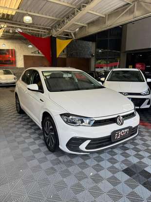 VOLKSWAGEN-POLO-2024