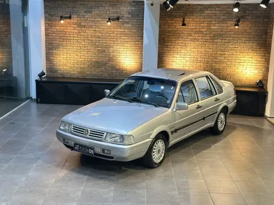 VOLKSWAGEN-SANTANA-2.0 GLSI 8V GASOLINA 4P AUTOMÁTICO VOLKSWAGEN-SANTANA-1995