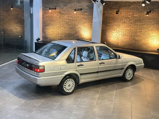 VOLKSWAGEN-SANTANA-1995