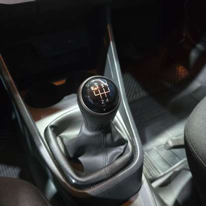 VOLKSWAGEN-SAVEIRO-2024
