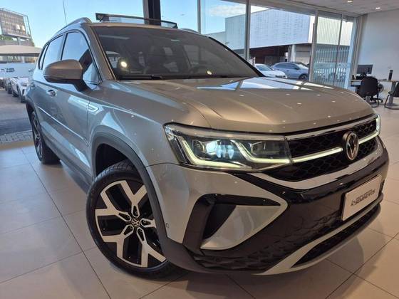 /en/city-para/cate-car-used-car/volkswagen-taos-2024-1-4-250-tsi-total-flex-highline-automatic-48097332136380416/-3