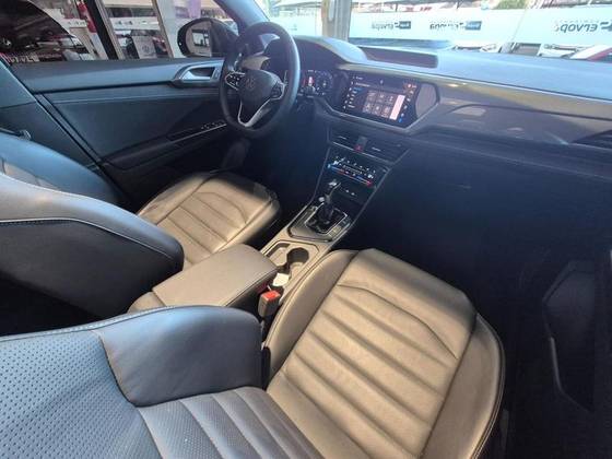 /en/city-para/cate-car-used-car/volkswagen-taos-2024-1-4-250-tsi-total-flex-highline-automatic-48097332136380416/-11