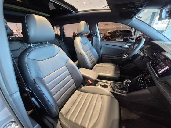 /en/city-para/cate-car-used-car/volkswagen-taos-2024-1-4-250-tsi-total-flex-highline-automatic-48097332136380416/-13