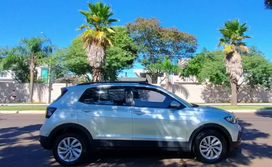 VOLKSWAGEN T-CROSS 1.0 200 TSI TOTAL FLEX AUTOMÁTICO VOLKSWAGEN T-CROSS 1.0 200 TSI TOTAL FLEX AUTOMÁTICO