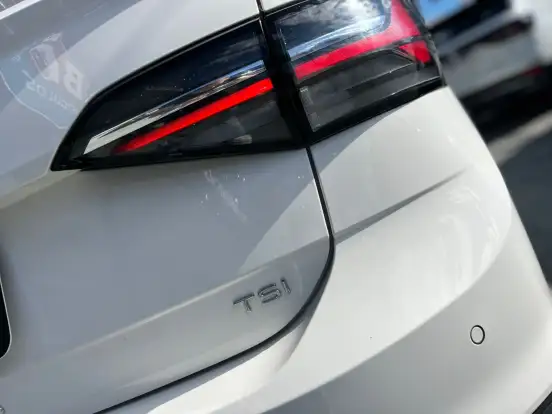 VOLKSWAGEN-VIRTUS-2023