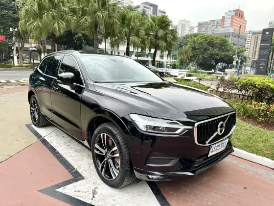 VOLVO XC60 2.0 D5 DIESEL MOMENTUM AWD GEARTRONIC VOLVO XC60 2.0 D5 DIESEL MOMENTUM AWD GEARTRONIC