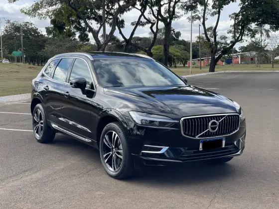 VOLVO XC60 2.0 T8 HYBRID MOMENTUM AWD GEARTRONIC VOLVO XC60 2.0 T8 HYBRID MOMENTUM AWD GEARTRONIC