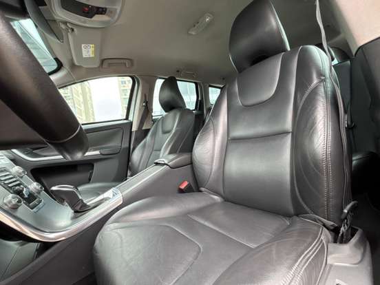 VOLVO-XC60-2.0 T5 KINETIC GASOLINA 4P AUTOMÁTICO VOLVO-XC60-2017
