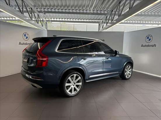 VOLVO-XC90-2019