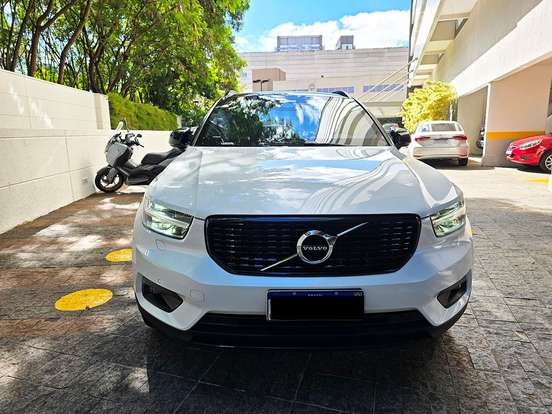 VOLVO-XC40-1.5 T5 RECHARGE R-DESIGN GEARTRONIC VOLVO-XC40-2021