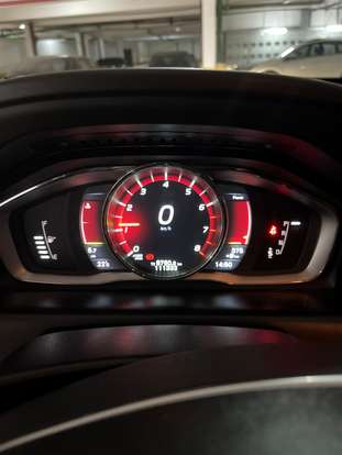 VOLVO-XC60-2014