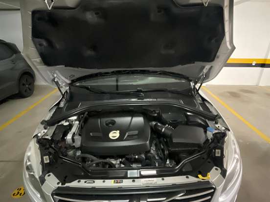 VOLVO-XC60-2.0 T5 DYNAMIC FWD TURBO GASOLINA 4P AUTOMÁTICO VOLVO-XC60-2014