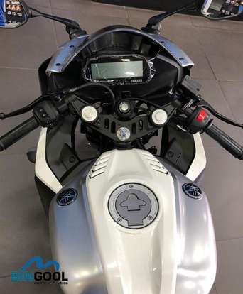 YAMAHA-YZF R15-2026