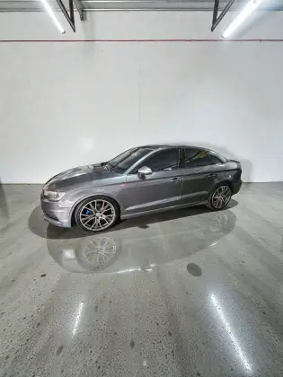 AUDI A3 1.8 TFSI SEDAN AMBITION 16V 180CV GASOLINA 4P AUTOMÁTICO