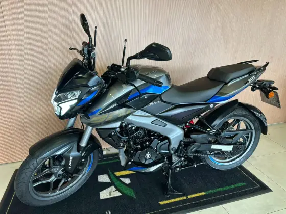 BAJAJ DOMINAR NS200 BAJAJ DOMINAR NS200
