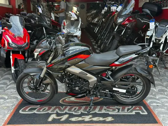 BAJAJ DOMINAR NS200 BAJAJ DOMINAR NS200