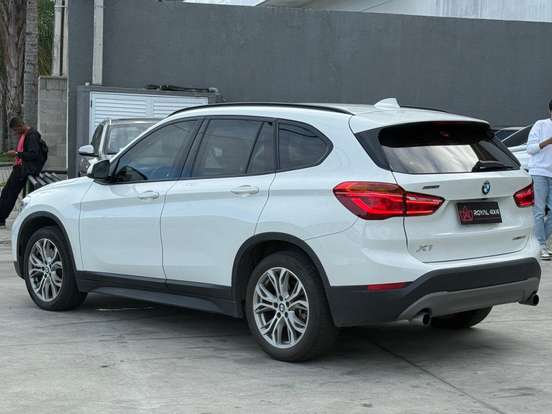 BMW-X1-2.0 16V TURBO ACTIVEFLEX SDRIVE20I 4P AUTOMÁTICO BMW-X1-2018