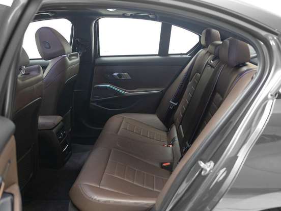 BMW-320i-2.0 16V TURBO FLEX M SPORT AUTOMÁTICO BMW-320i-2021