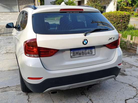 BMW-X1-2013