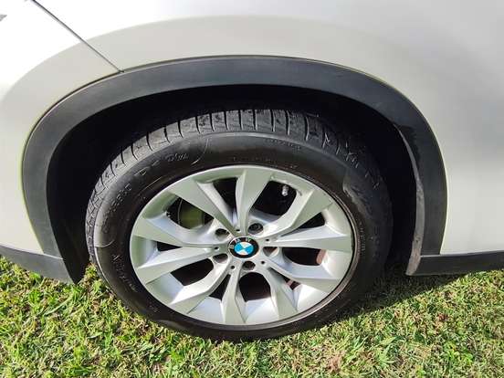 BMW-X1-2.0 16V GASOLINA SDRIVE18I 4P AUTOMÁTICO BMW-X1-2013