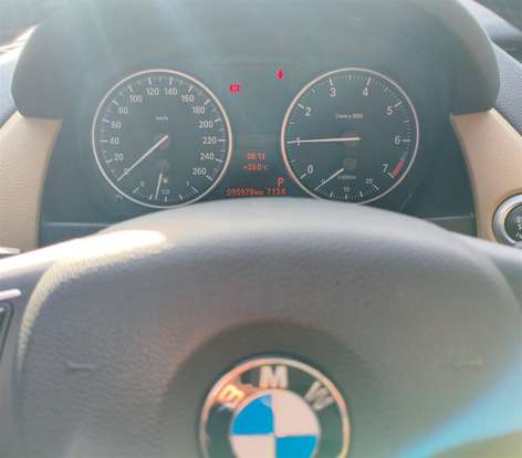 BMW-X1-2013