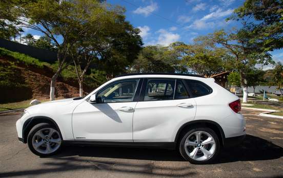 BMW-X1-2015