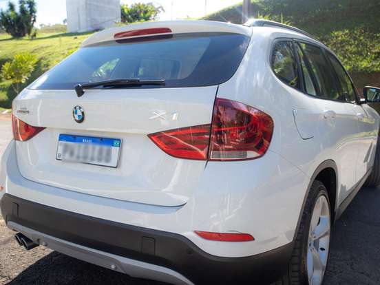 BMW-X1-2.0 16V TURBO ACTIVEFLEX SDRIVE20I 4P AUTOMÁTICO BMW-X1-2015