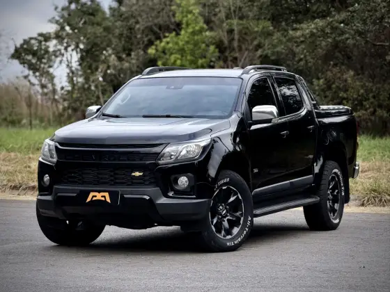 CHEVROLET S10 2.8 16V TURBO DIESEL HIGH COUNTRY CD 4X4 AUTOMÁTICO
