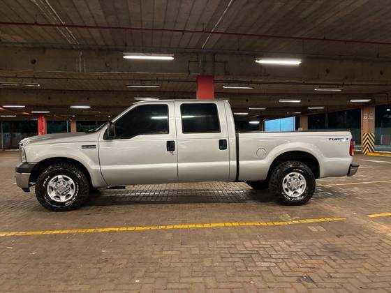 FORD F-250 4.2 XLT 4X2 CD TURBO INTERCOOLER DIESEL 4P MANUAL