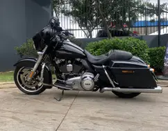 HARLEY-DAVIDSON STREET GLIDE HARLEY-DAVIDSON STREET GLIDE