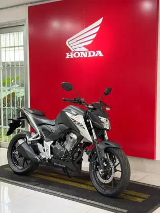 HONDA CB 300F TWISTER CBS 