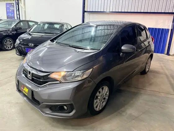 HONDA FIT 1.5 LX 16V FLEX 4P AUTOMÁTICO HONDA FIT 1.5 LX 16V FLEX 4P AUTOMÁTICO